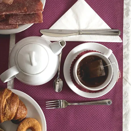 Hotel Commercio & Pellegrino 3*