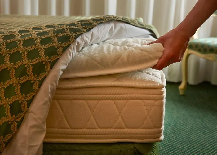 Hotel Commercio & Pellegrino 3*