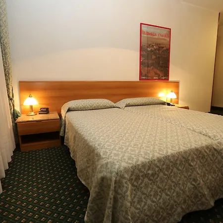 Otel Commercio & Pellegrino 3*