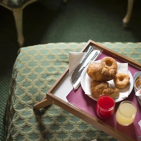 Commercio & Pellegrino Hotel 3*