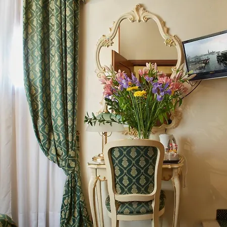 Commercio & Pellegrino Benátky