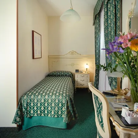 Commercio & Pellegrino Hotell 3*