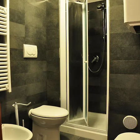Commercio & Pellegrino Otel 3*