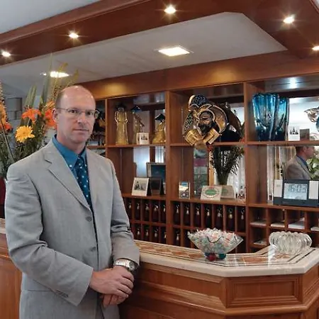 Hotel Commercio & Pellegrino